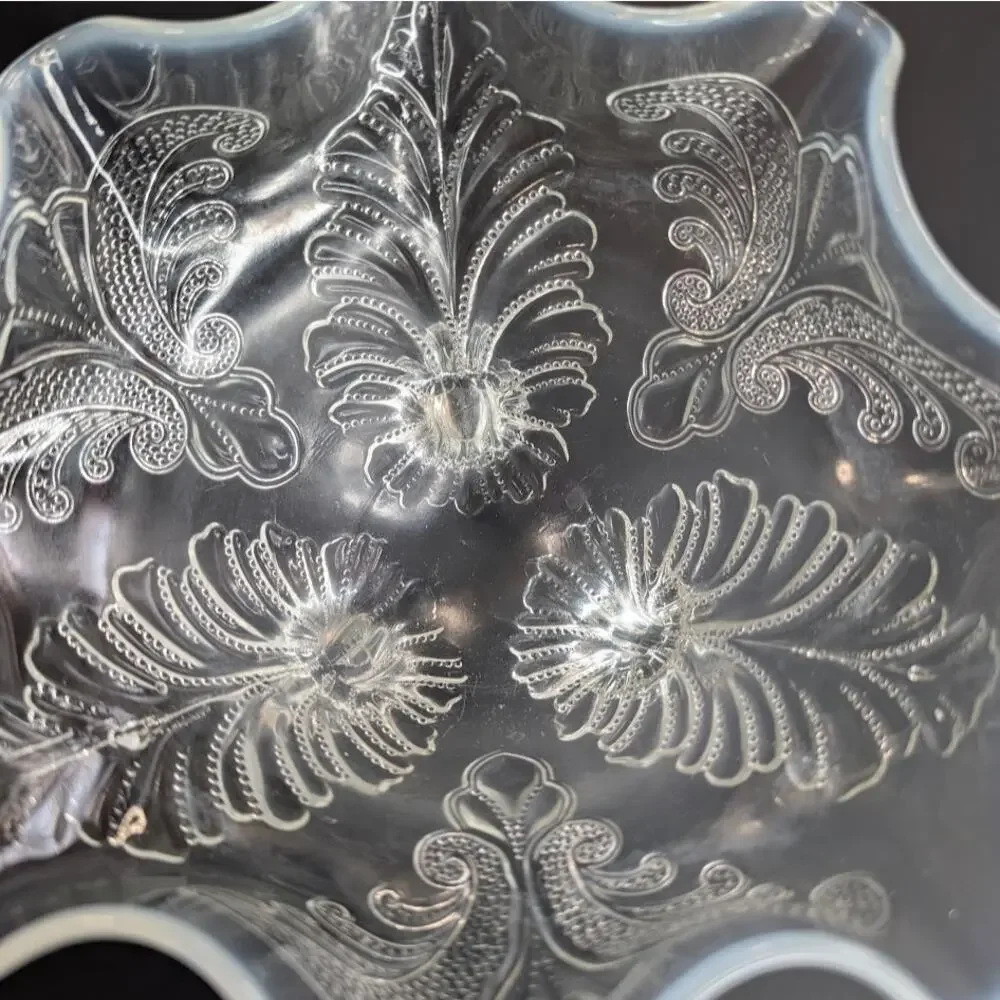 Vintage Dugan Palm & Scroll Pressed Glass Ruffled Footed Bowl